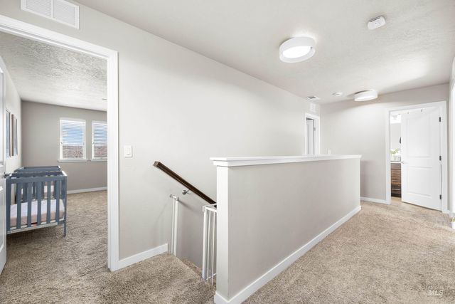 1905 N Chandra Ave, Meridian, ID 83646