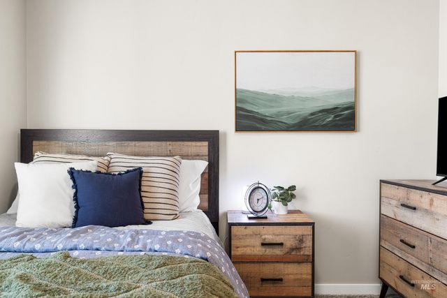 1905 N Chandra Ave, Meridian, ID 83646