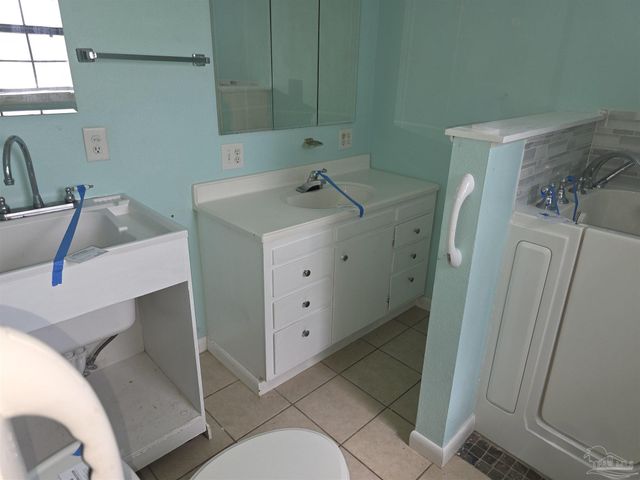 335 Vera St, Pensacola, FL 32514