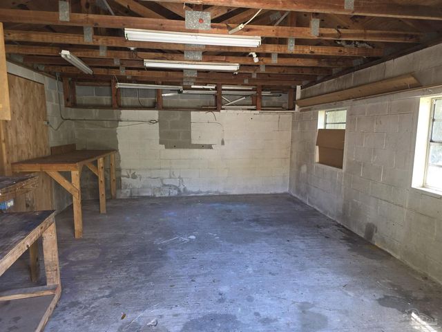 335 Vera St, Pensacola, FL 32514