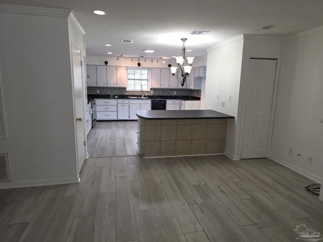 335 Vera St, Pensacola, FL 32514