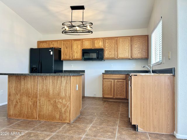39976 N PASSARO Drive, San Tan Valley, AZ 85140