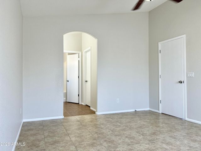 39976 N PASSARO Drive, San Tan Valley, AZ 85140