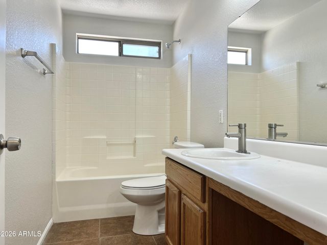 39976 N PASSARO Drive, San Tan Valley, AZ 85140