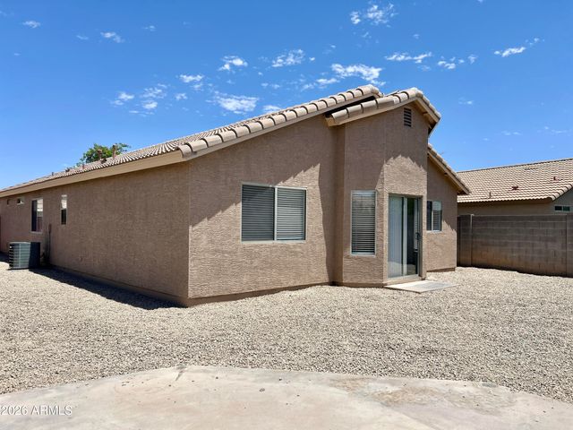39976 N PASSARO Drive, San Tan Valley, AZ 85140