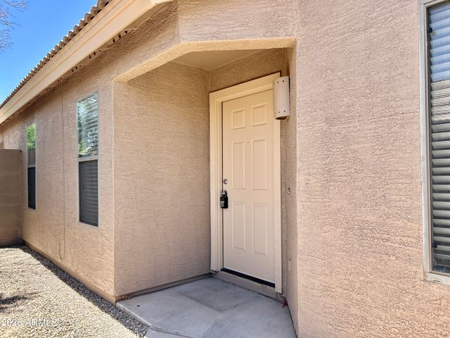 39976 N PASSARO Drive, San Tan Valley, AZ 85140