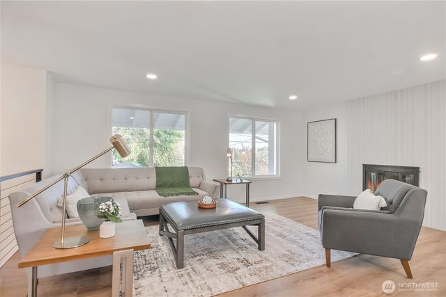 1229 SW 158th Street, Burien, WA 98166