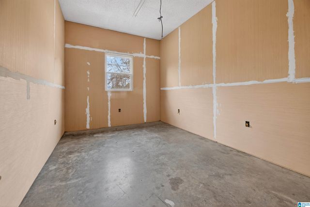 880 ROLLING HILLS ROAD, Gadsden, AL 35901