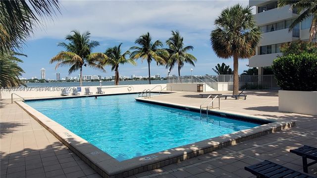 7545 E Treasure Dr 1A, North Bay Village, FL 33141