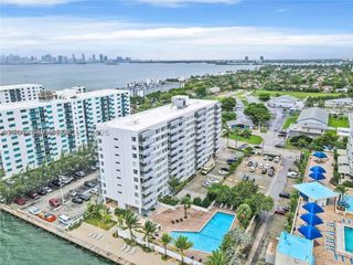 7545 E Treasure Dr 1A, North Bay Village, FL 33141
