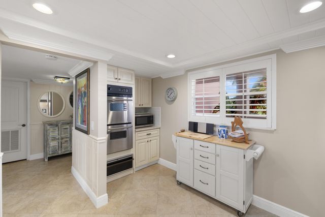 1701 NE Ocean Blvd 103, Stuart, FL 34994