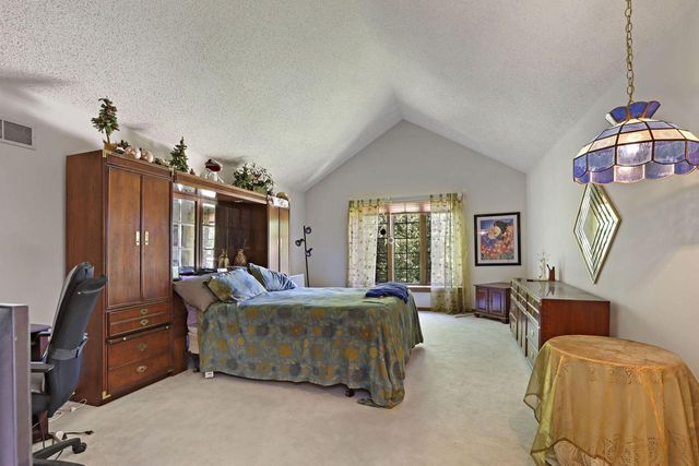 10817 86th PLACE, Pleasant Prairie, WI 53158