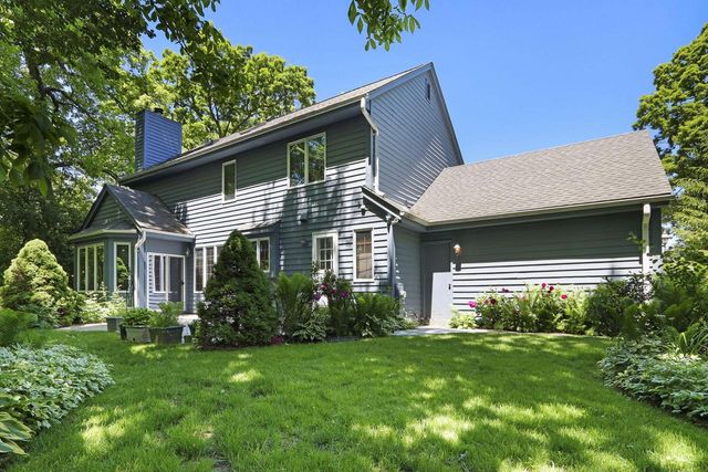 10817 86th PLACE, Pleasant Prairie, WI 53158