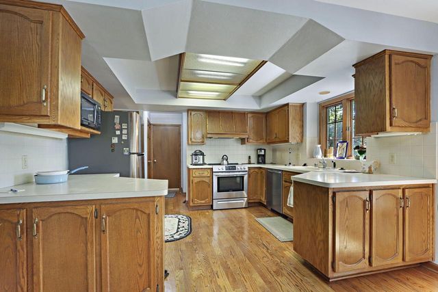 10817 86th PLACE, Pleasant Prairie, WI 53158