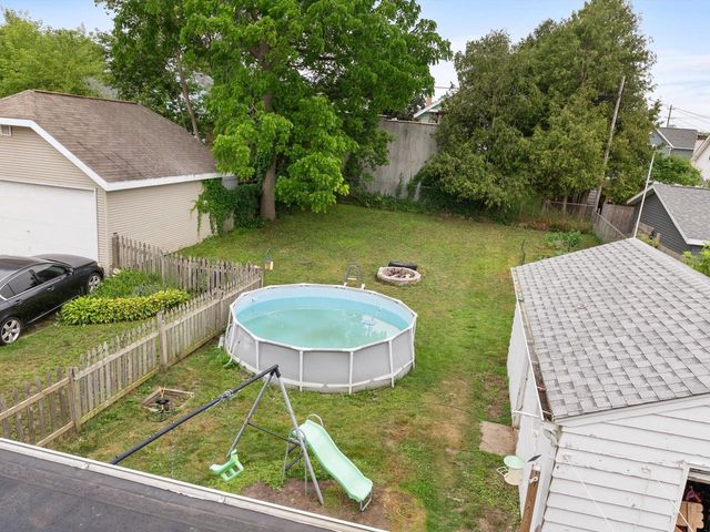 1310 S 14th STREET, Manitowoc, WI 54220