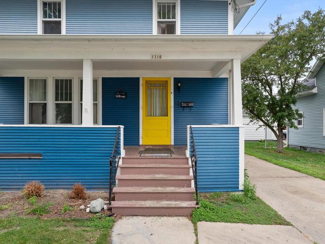 1310 S 14th STREET, Manitowoc, WI 54220