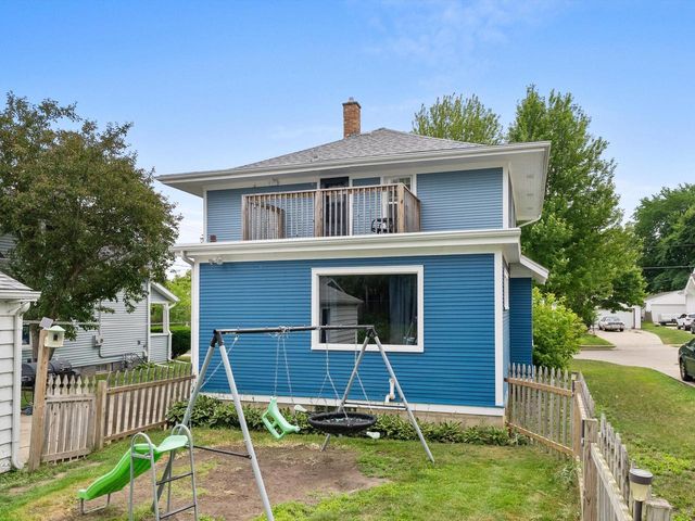 1310 S 14th STREET, Manitowoc, WI 54220
