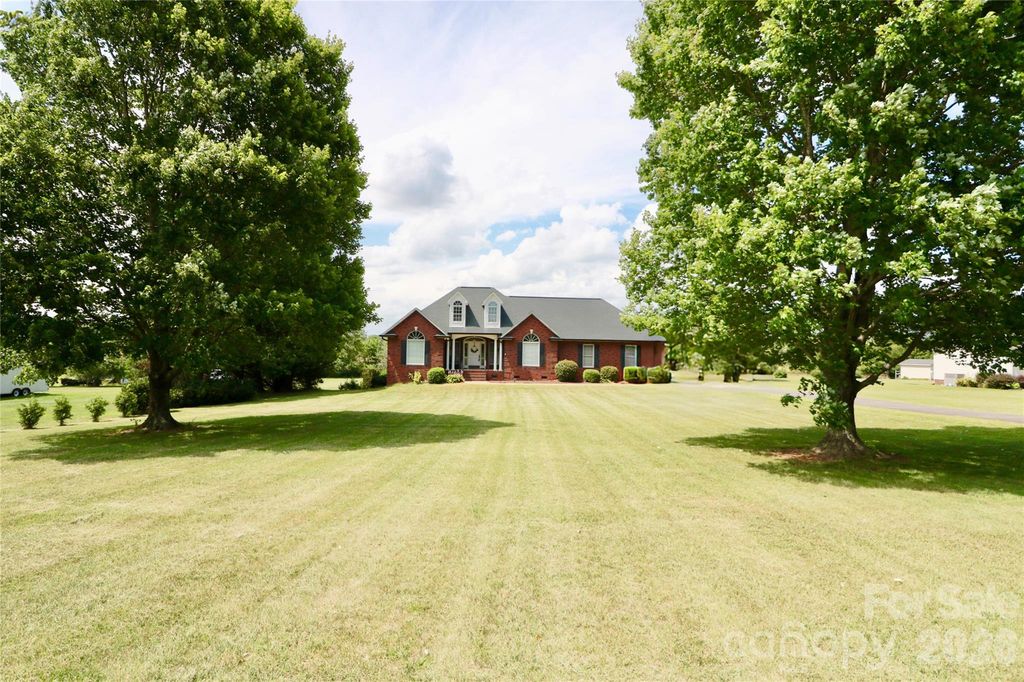 349 Murdock Road, Troutman, NC 28166