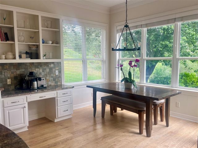 1733 Canonero DR, Austin, TX 78746