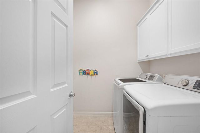 1733 Canonero DR, Austin, TX 78746