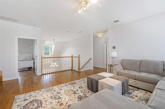 1733 Canonero DR, Austin, TX 78746