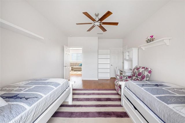 1733 Canonero DR, Austin, TX 78746