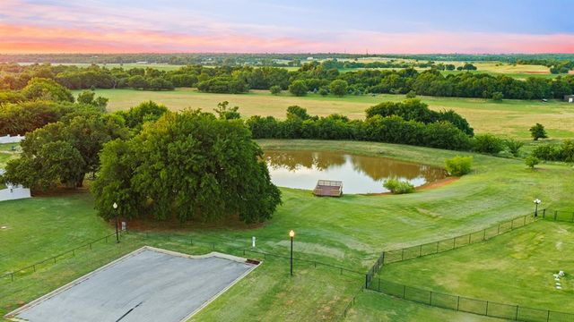 3261 Red Ridge Drive, Blanchard, OK 73010