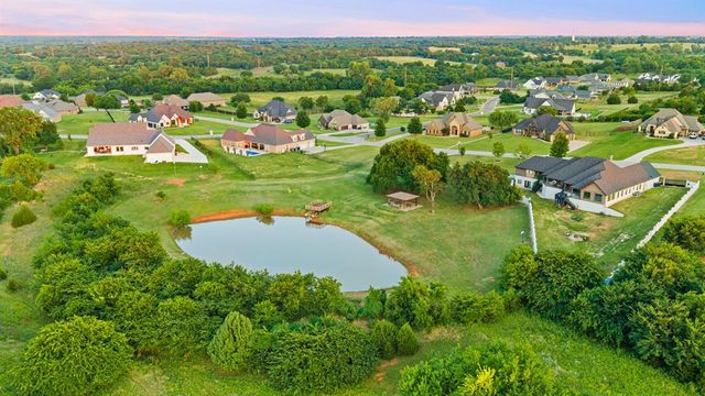 3261 Red Ridge Drive, Blanchard, OK 73010