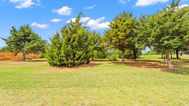 3261 Red Ridge Drive, Blanchard, OK 73010
