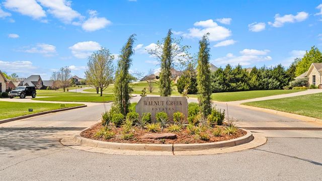 3261 Red Ridge Drive, Blanchard, OK 73010
