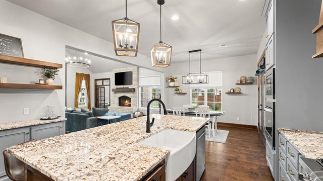 3261 Red Ridge Drive, Blanchard, OK 73010