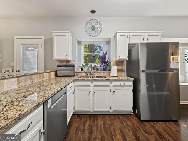 10845 Willow Meadow Circle, Alpharetta, GA 30022