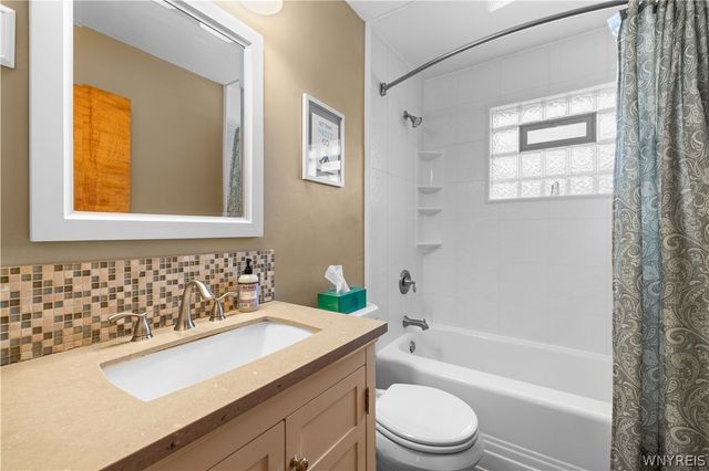 570 Woodward Avenue, North Tonawanda, NY 14120