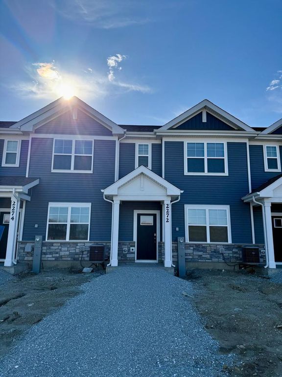 2272 Barbera Drive 2272, Oswego, IL 60543