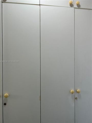 16919 N Bay Rd 902, Sunny Isles Beach, FL 33160