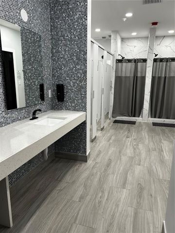 16919 N Bay Rd 902, Sunny Isles Beach, FL 33160