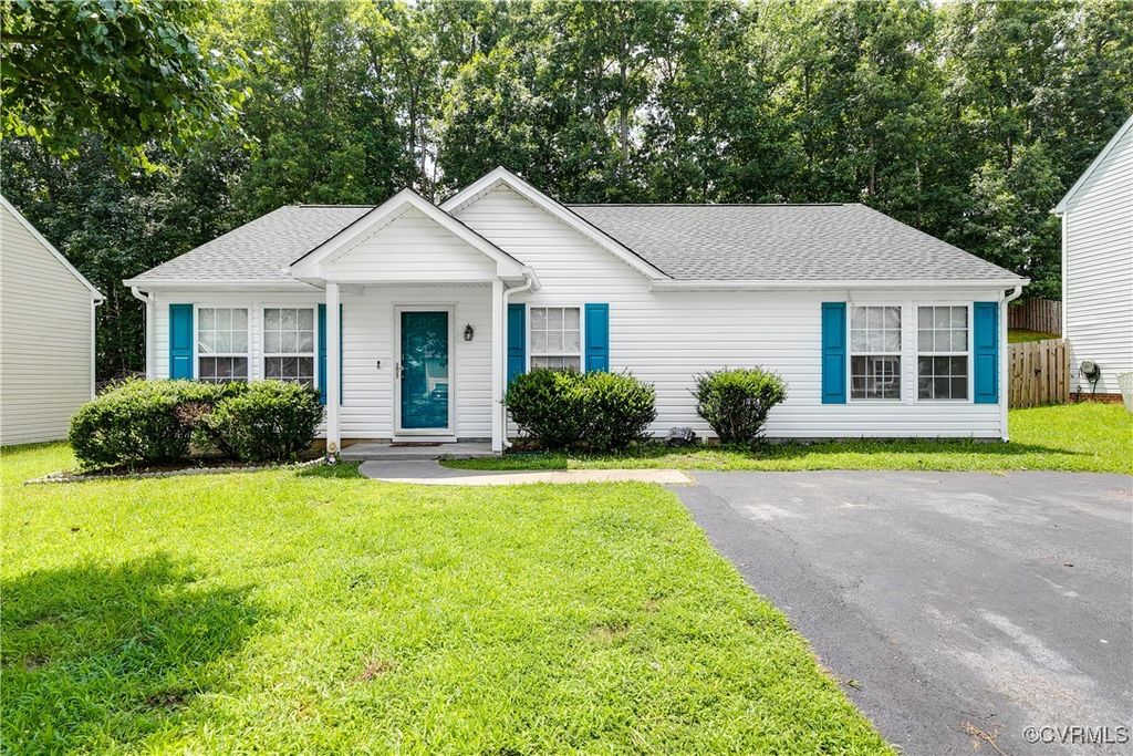 15113 Winding Ash Dr, Chesterfield, VA 23832
