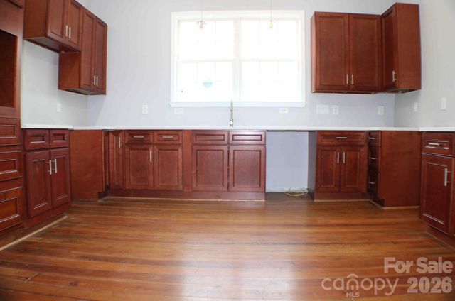128 College Street, Chester, SC 29706
