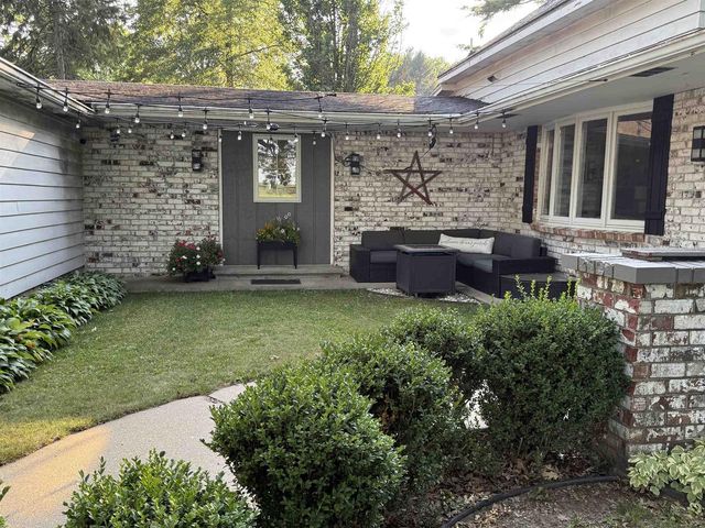 5508 E Buss Road, Clinton, WI 53525