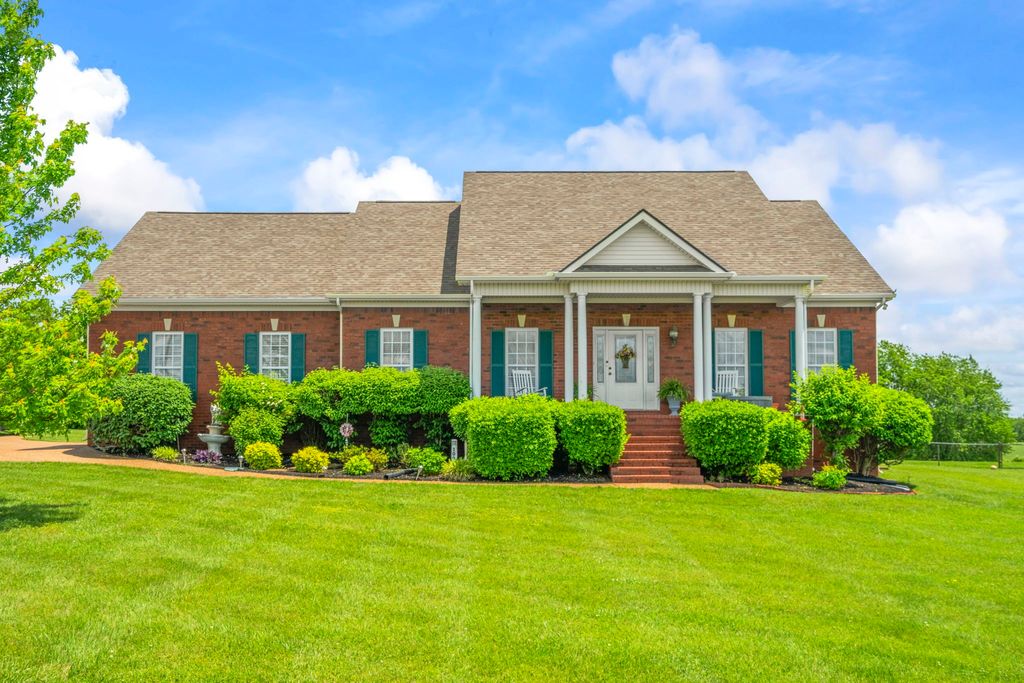 1006 Kamber Leigh Dr, Cedar Hill, TN 37032