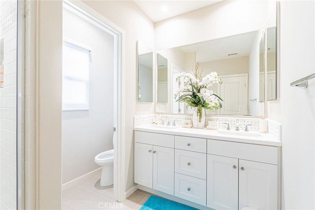 186 Milky Way, Irvine, CA 92618