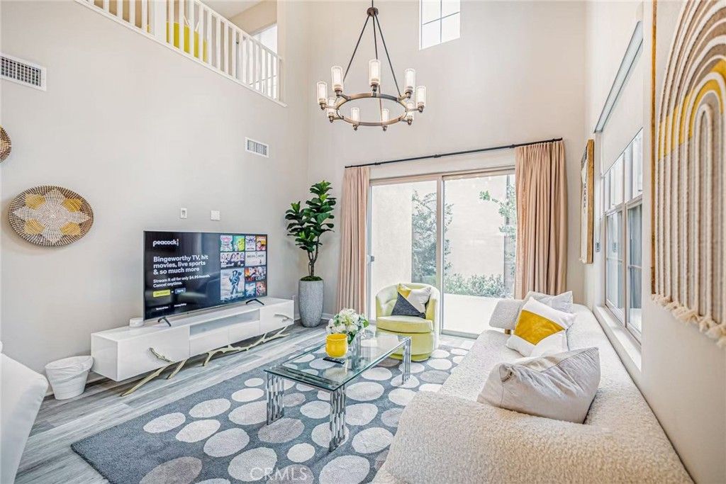 186 Milky Way, Irvine, CA 92618 — photo 2