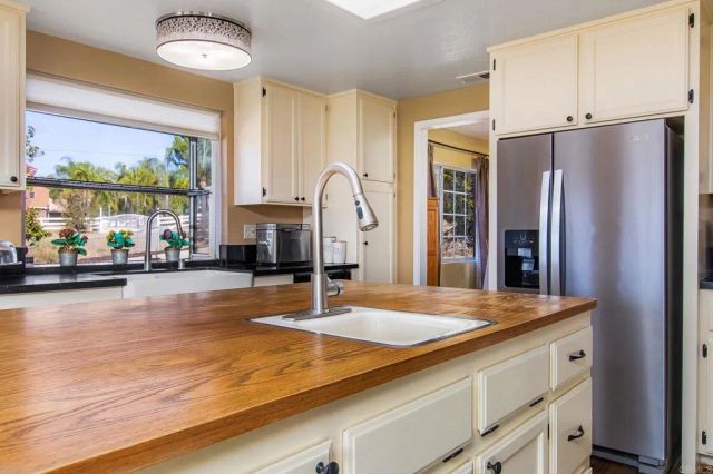 671 Philton, Ramona, CA 92065