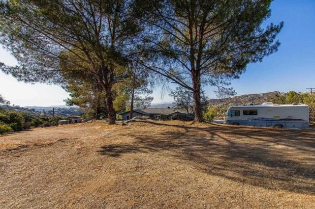 671 Philton, Ramona, CA 92065