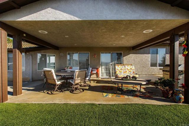 671 Philton, Ramona, CA 92065
