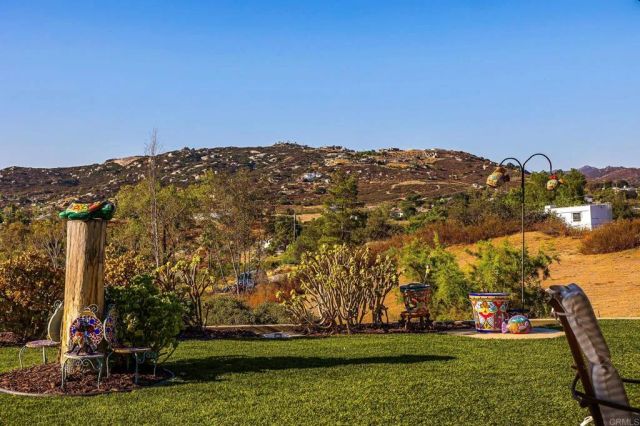 671 Philton, Ramona, CA 92065