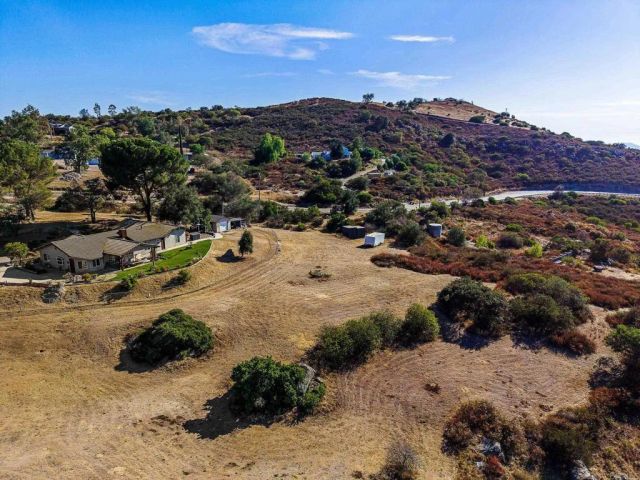 671 Philton, Ramona, CA 92065