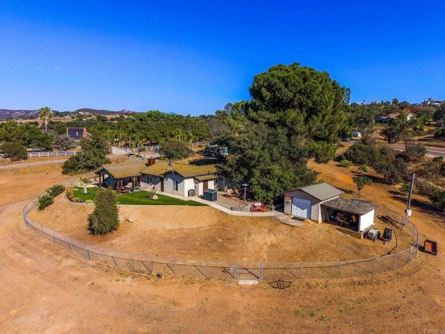 671 Philton, Ramona, CA 92065