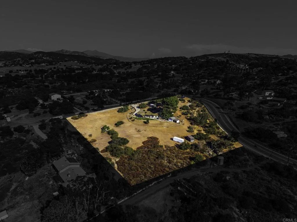 671 Philton, Ramona, CA 92065