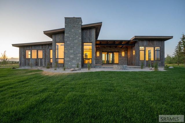 9731 Buck Town Blvd, Tetonia, ID 83452